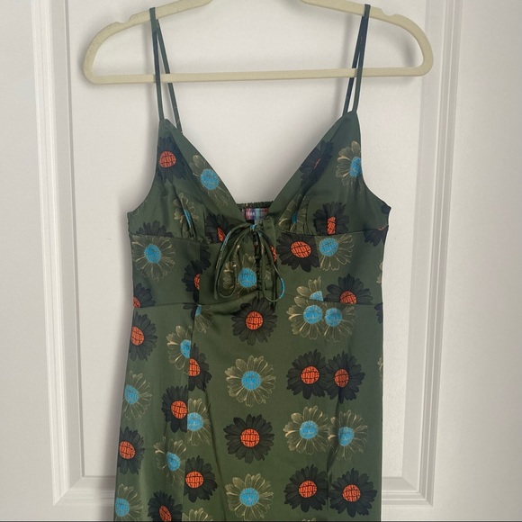 (DO NOT PURCHASE) Urban Outfitters Dress - Picture 4 of 6